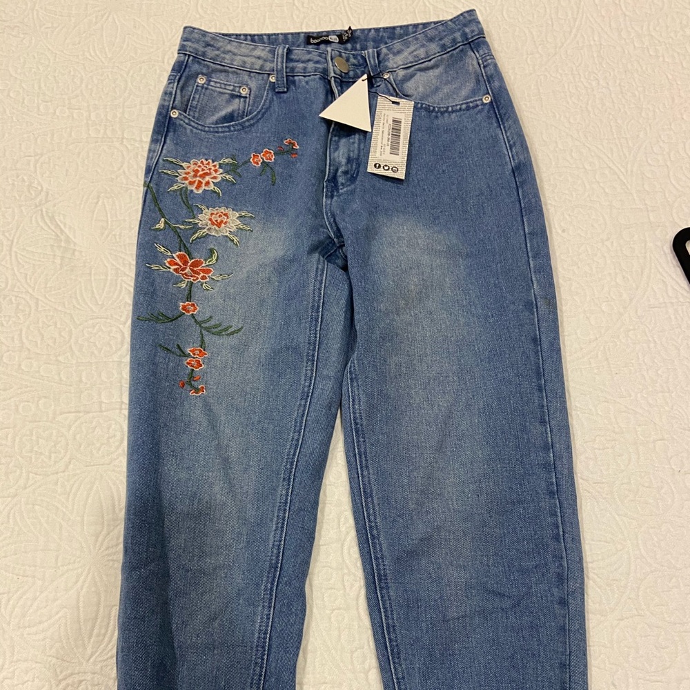 Floral stitched mom jeans